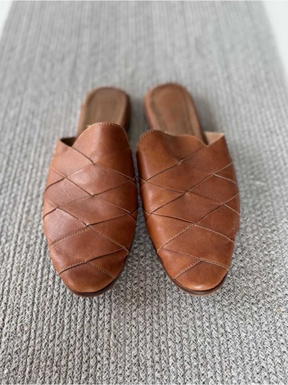Seychelles Cognac Brown Leather Woven Mules Slides Sz 8.5 - Picture 3 of 9